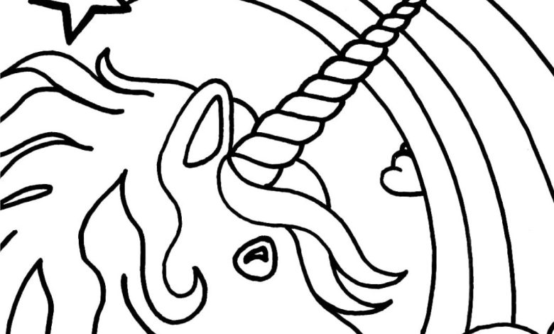Gökyüzünde Gökkuşağı ve Yıldız ile Sevimli Tek Boynuzlu At Boyama Sayfası