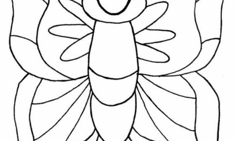 Çocuklar İçin Gülümseyen Kelebek Boyama Sayfası