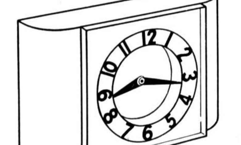 Dijital Boyama Sayfası Antika Masa Saati Tasarımı